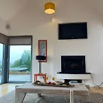 Lakeview Callow Luxury Retreat For Couples & Families Ideal Base For County Mayo *