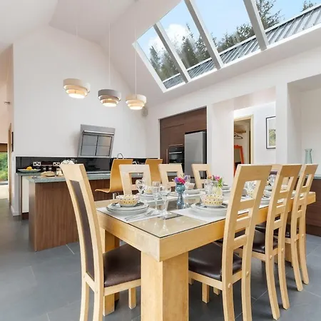 Luxury Escape In County Mayo With Stunning Lake Views Holiday home
