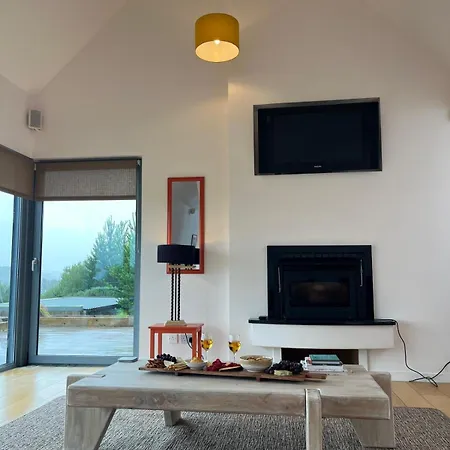 Luxury Escape In County Mayo With Stunning Lake Views *
