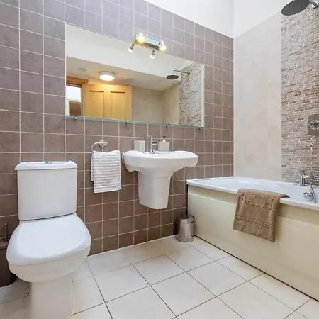 Сasa de vacaciones Lakeview Callow Luxury Retreat For Couples & Families Ideal Base For County Mayo *